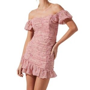 ASTR THE LABEL Ruched Ruffle Mini Dress In Pink Multi Floral size medium